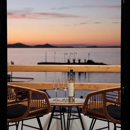 Due Venti Downtown Suites Naxos Sunset View Naxos City Buitenkant foto