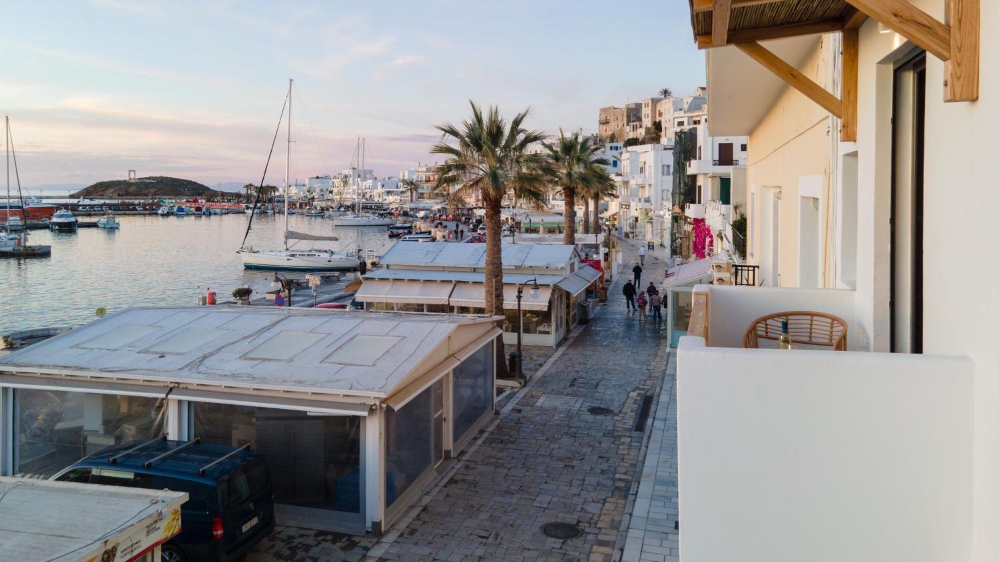 Apartment Due Venti Downtown Naxos Sunset View